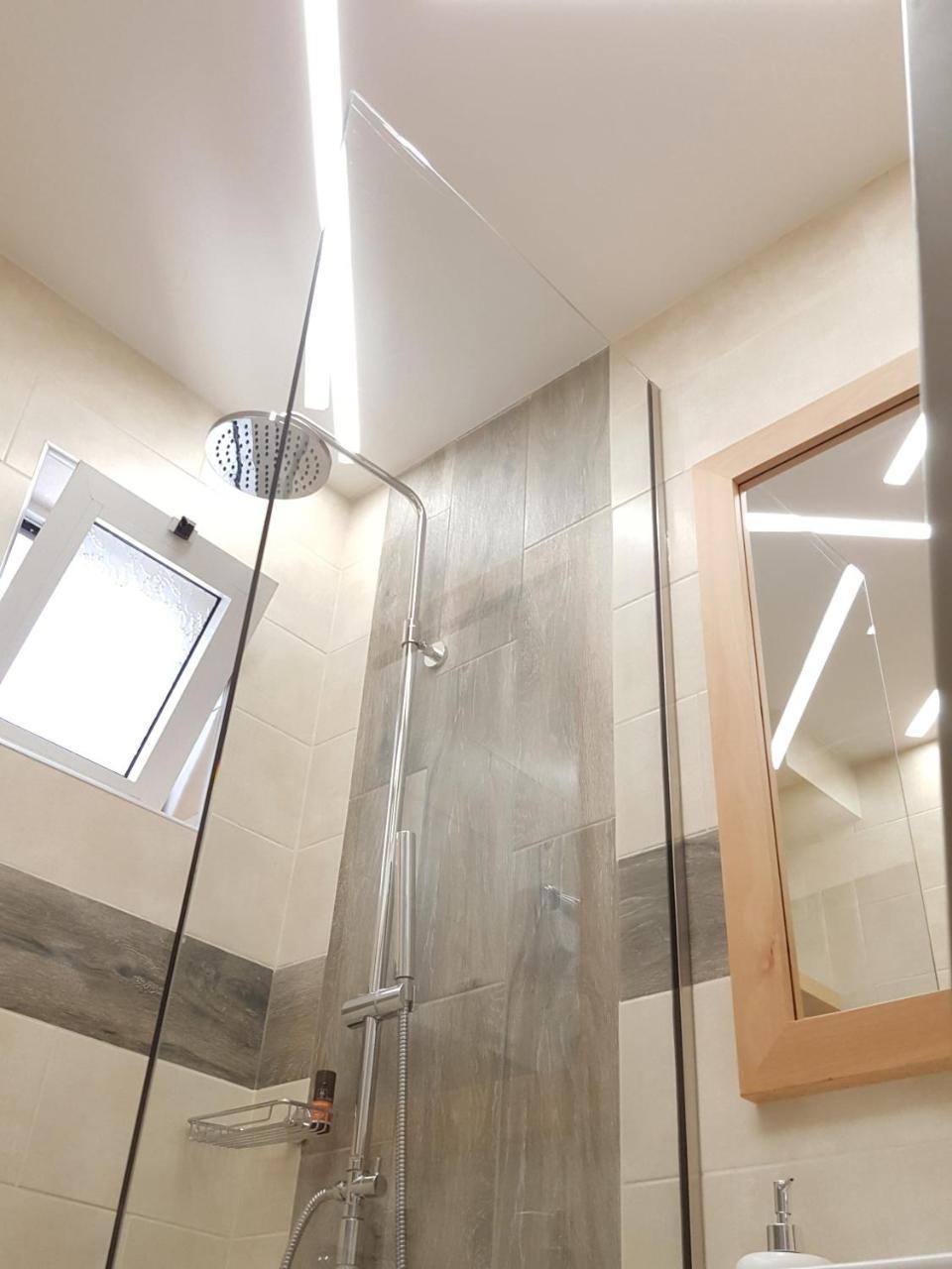 Minimalistic Studio Apartments イラクリオン エクステリア 写真