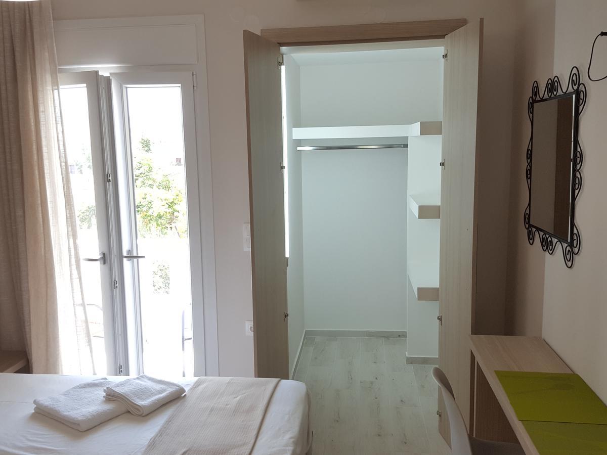 Minimalistic Studio Apartments イラクリオン エクステリア 写真